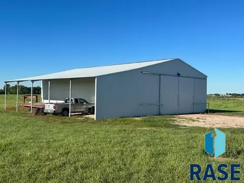 25358 404th Ave, Mitchell, SD 57301 photo 6