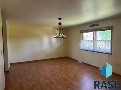 25358 404th Ave, Mitchell, SD 57301 photo 28