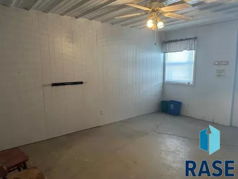 25358 404th Ave, Mitchell, SD 57301 photo 16
