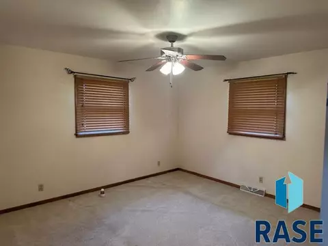 25358 404th Ave, Mitchell, SD 57301 photo 34