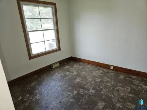 116 E Fifth St, Colome, SD 57528 photo 14