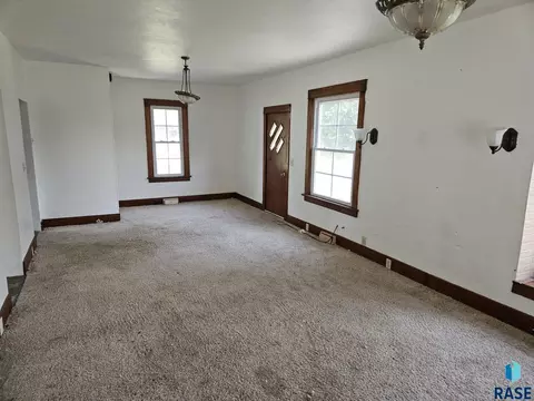 116 E Fifth St, Colome, SD 57528 photo 7