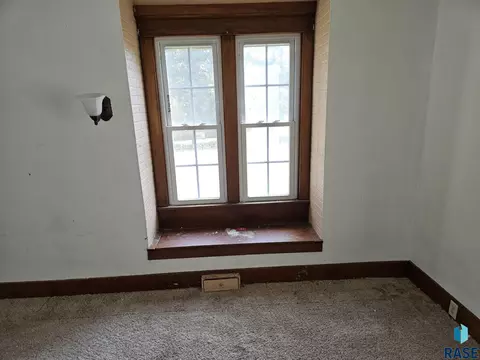 116 E Fifth St, Colome, SD 57528 photo 9