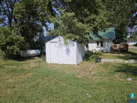 116 E Fifth St, Colome, SD 57528 photo 16