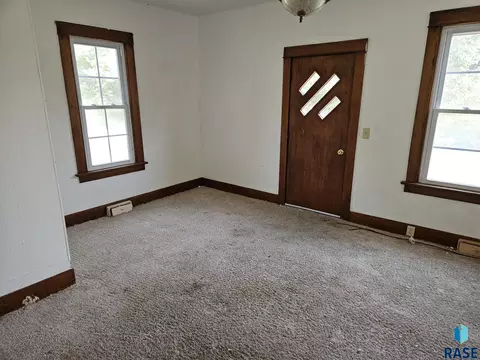 116 E Fifth St, Colome, SD 57528 photo 10
