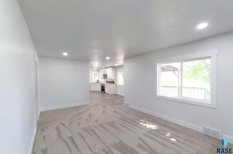 400 E 6th St, Bridgewater, SD 57319 photo 7
