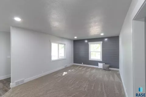 400 E 6th St, Bridgewater, SD 57319 photo 6