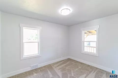 400 E 6th St, Bridgewater, SD 57319 photo 14