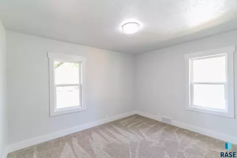 400 E 6th St, Bridgewater, SD 57319 photo 10