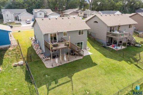 1720 E Tracy Ln, Sioux Falls, SD 57103 photo 29