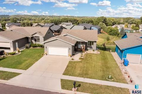 1720 E Tracy Ln, Sioux Falls, SD 57103 photo 32