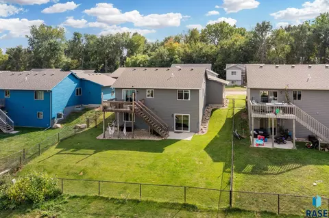 1720 E Tracy Ln, Sioux Falls, SD 57103 photo 6