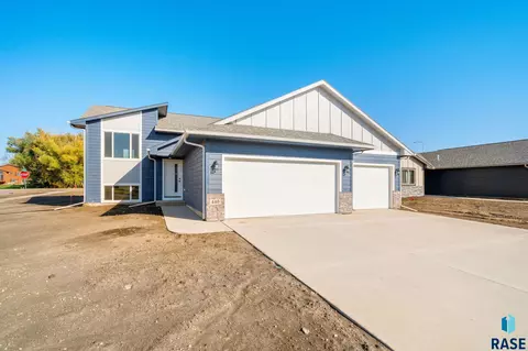 440 W Jameson St, Tea, SD 57064 photo 1
