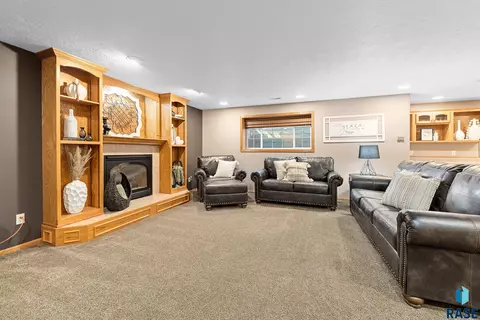 1305 Parkview Blvd, Brandon, SD 57005 photo 18