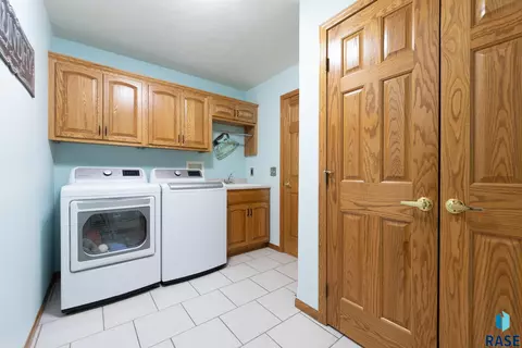 1305 Parkview Blvd, Brandon, SD 57005 photo 13