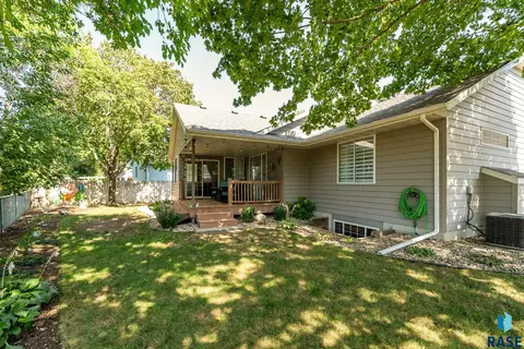 1305 Parkview Blvd, Brandon, SD 57005 photo 27