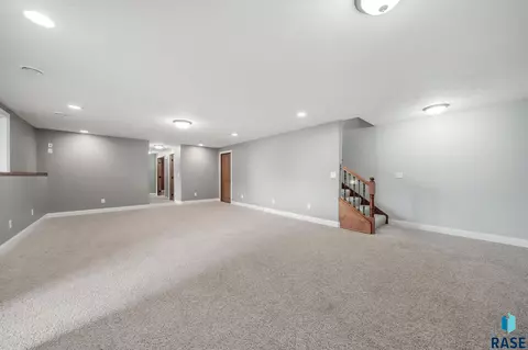 1720 S Parkview Blvd, Brandon, SD 57005 photo 31