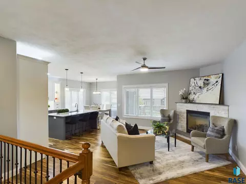 1720 S Parkview Blvd, Brandon, SD 57005 photo 4