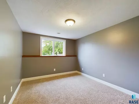 1720 S Parkview Blvd, Brandon, SD 57005 photo 38