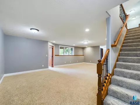1720 S Parkview Blvd, Brandon, SD 57005 photo 30