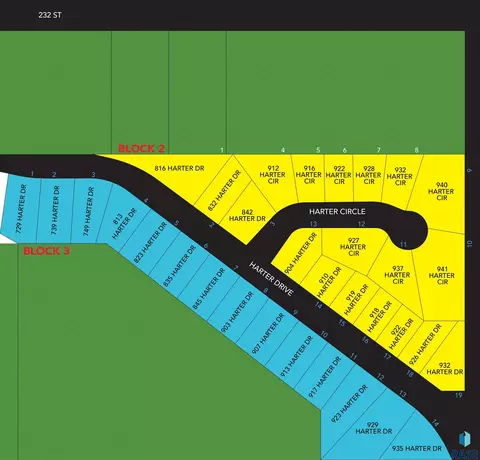 813 Harter Dr, Madison, SD 57042