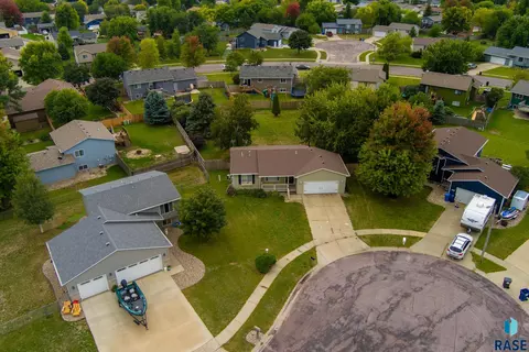 105 Ann Cir, Tea, SD 57064 photo 3