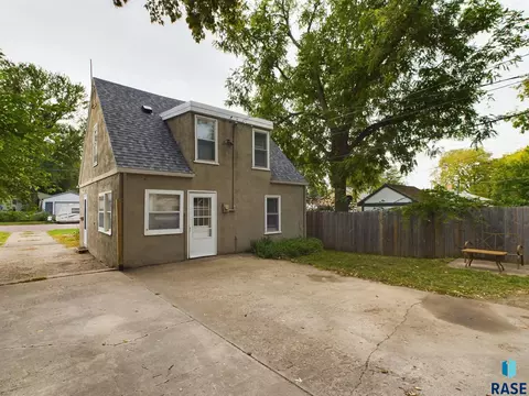 1910 E 7th St, Sioux Falls, SD 57103 photo 22