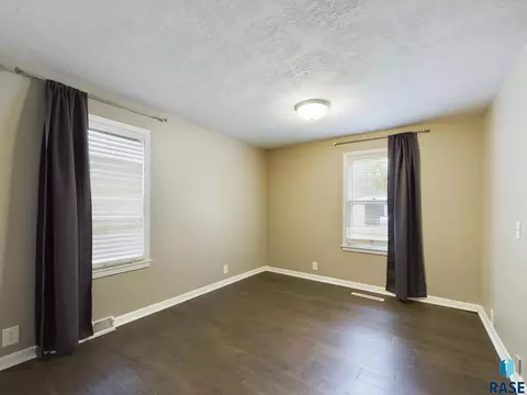 1910 E 7th St, Sioux Falls, SD 57103 photo 18