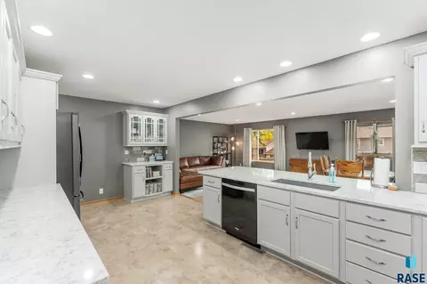 210 Douglas Blvd, Baltic, SD 57003 photo 6