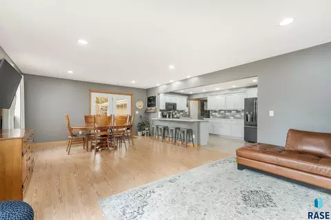 210 Douglas Blvd, Baltic, SD 57003 photo 7