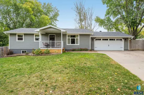 210 Douglas Blvd, Baltic, SD 57003 photo 1