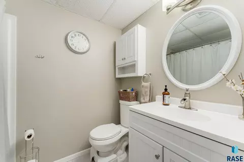 210 Douglas Blvd, Baltic, SD 57003 photo 27