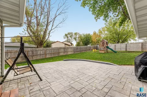 210 Douglas Blvd, Baltic, SD 57003 photo 31