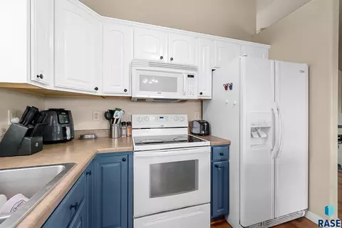 1300 E 68th St N, Sioux Falls, SD 57104 photo 6