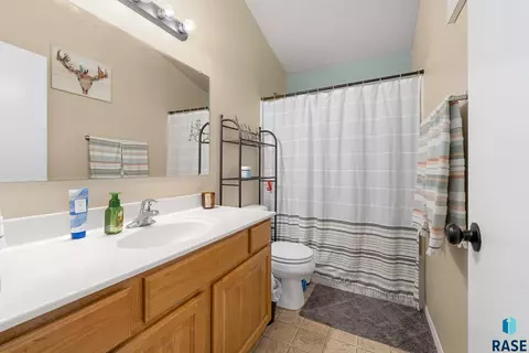 1300 E 68th St N, Sioux Falls, SD 57104 photo 14