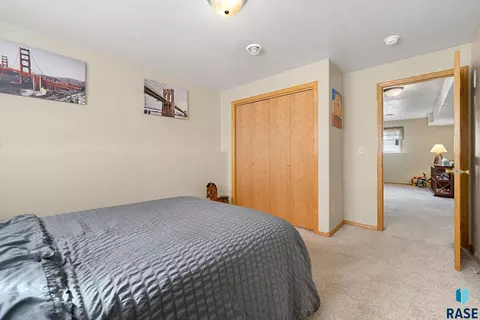 1300 E 68th St N, Sioux Falls, SD 57104 photo 21