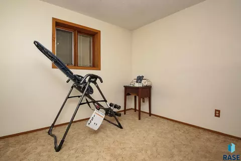 101 E Marialane Dr, Brandon, SD 57005 photo 25
