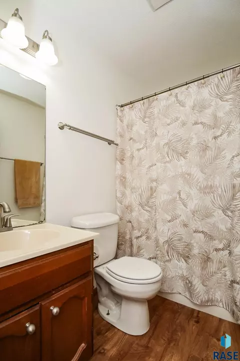 101 E Marialane Dr, Brandon, SD 57005 photo 14