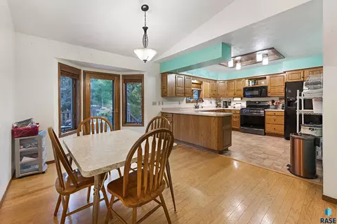 320 Lisa Cir, Tea, SD 57064 photo 9