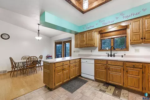 320 Lisa Cir, Tea, SD 57064 photo 15