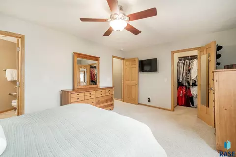 1905 S Kinderhook Ave, Sioux Falls, SD 57106 photo 10