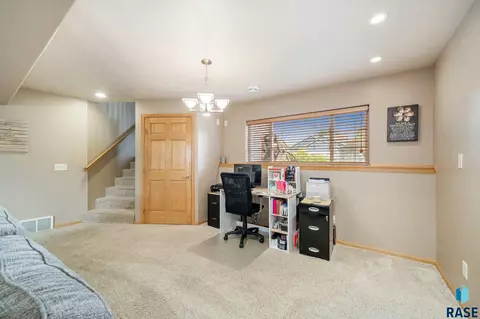 1905 S Kinderhook Ave, Sioux Falls, SD 57106 photo 19