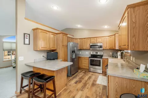 1905 S Kinderhook Ave, Sioux Falls, SD 57106 photo 3