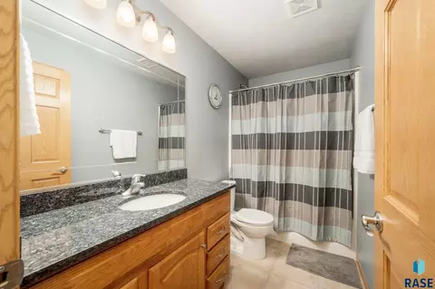 1905 S Kinderhook Ave, Sioux Falls, SD 57106 photo 24