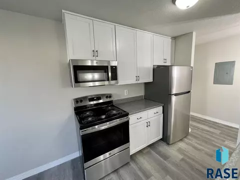 400 E 5th St, Colton, SD 57018 photo 23