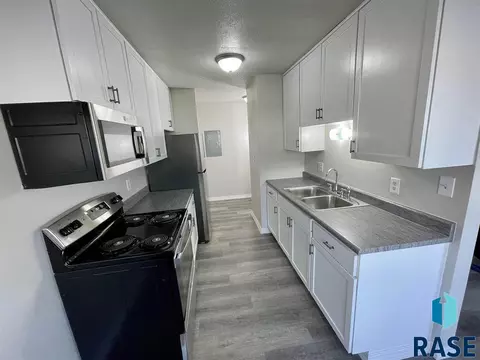 400 E 5th St, Colton, SD 57018 photo 24