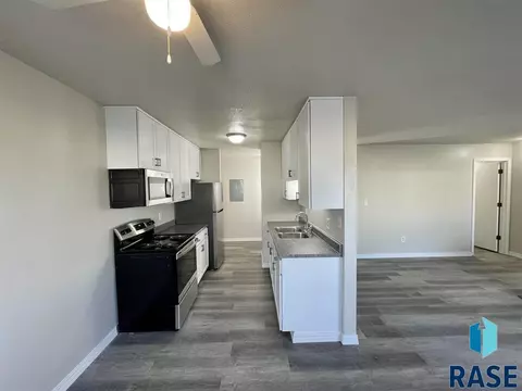 400 E 5th St, Colton, SD 57018 photo 22