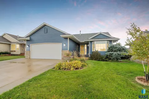 7401 W 52nd St, Sioux Falls, SD 57106