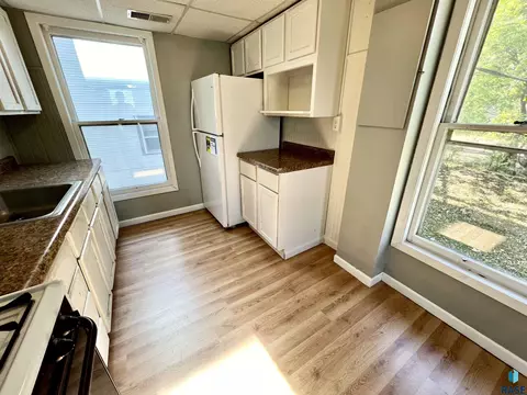 331 N Spring Ave, Sioux Falls, SD 57104 photo 9