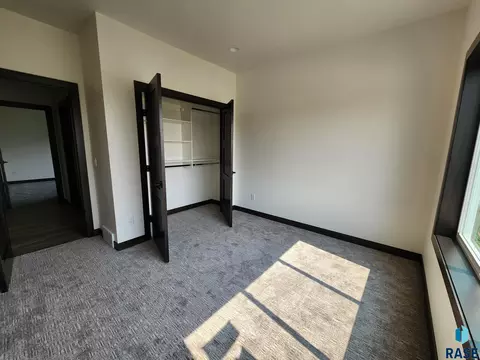 5008 E 65th St, Sioux Falls, SD 57108 photo 6
